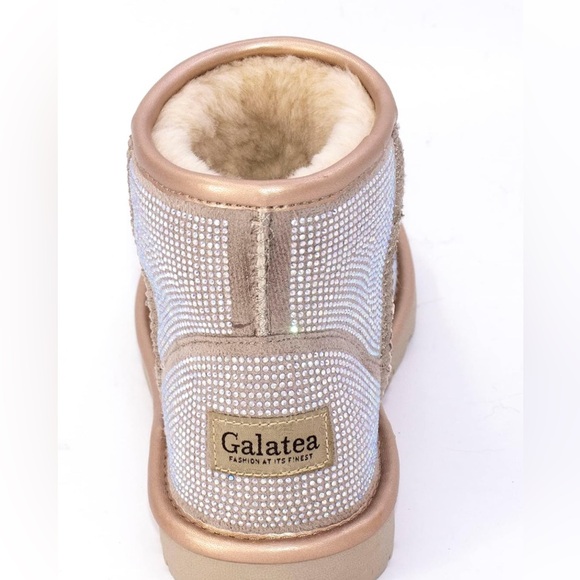 Galatea Women's Winter Boot Rose Gold 6.5 Rhinestone Soft Wool NWT - Picture 2 of 9
